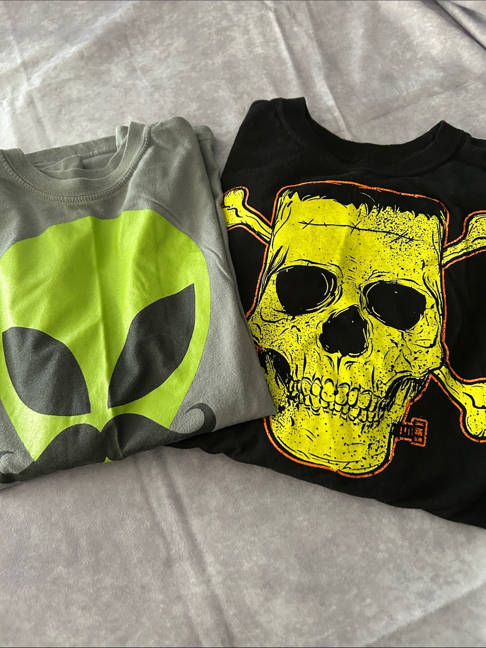 Two T-shirts -SS Graphic Alien Mustache Tee and LS Skull and Crossbones- 14 - 16